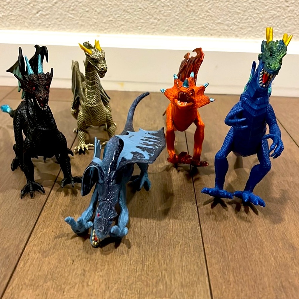 Dragon Action Figure Set - Multicolor